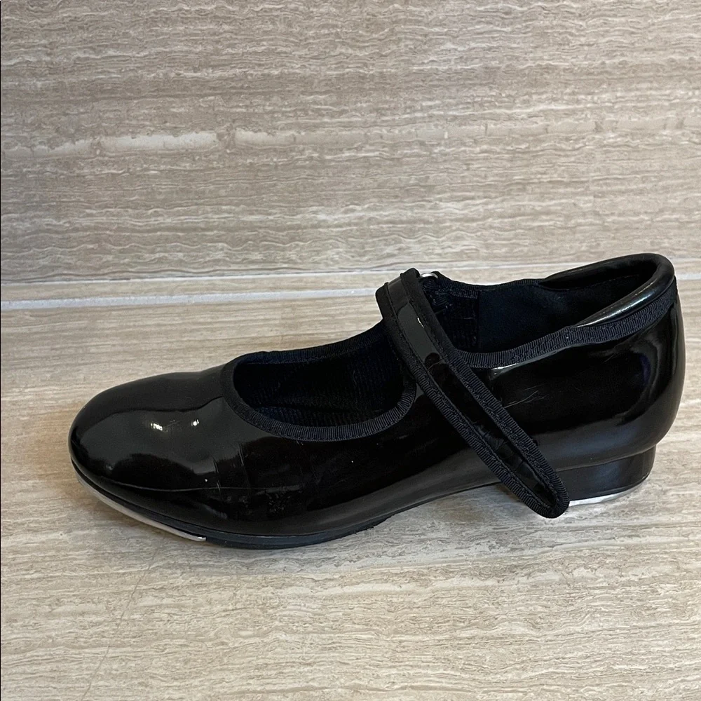 Black Tap Shoes Girls Size 3.5 Unbranded Velcro closure